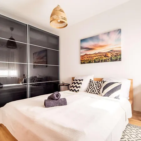 Grand 58 Apartament *
